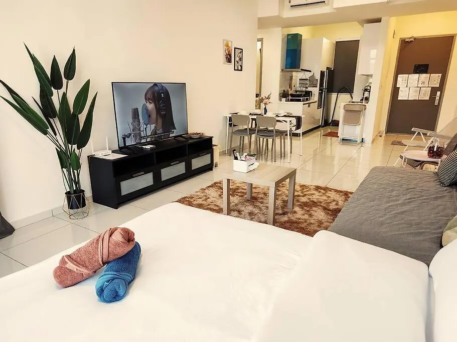 Skypool 2Br 8Pax Premium Suites Beacon Georgetown Penang 0*, George Town