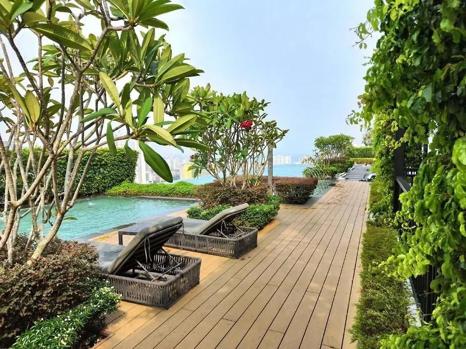 Skypool 2Br 8Pax Premium Suites Beacon Georgetown Penang George Town