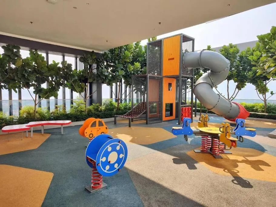Apartment Skypool 2Br 8Pax Premium Suites Beacon Georgetown Penang